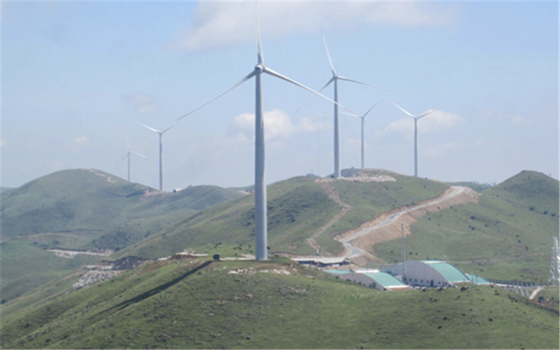 南山風電場一期10#、18#風機糾偏扶正加固工程